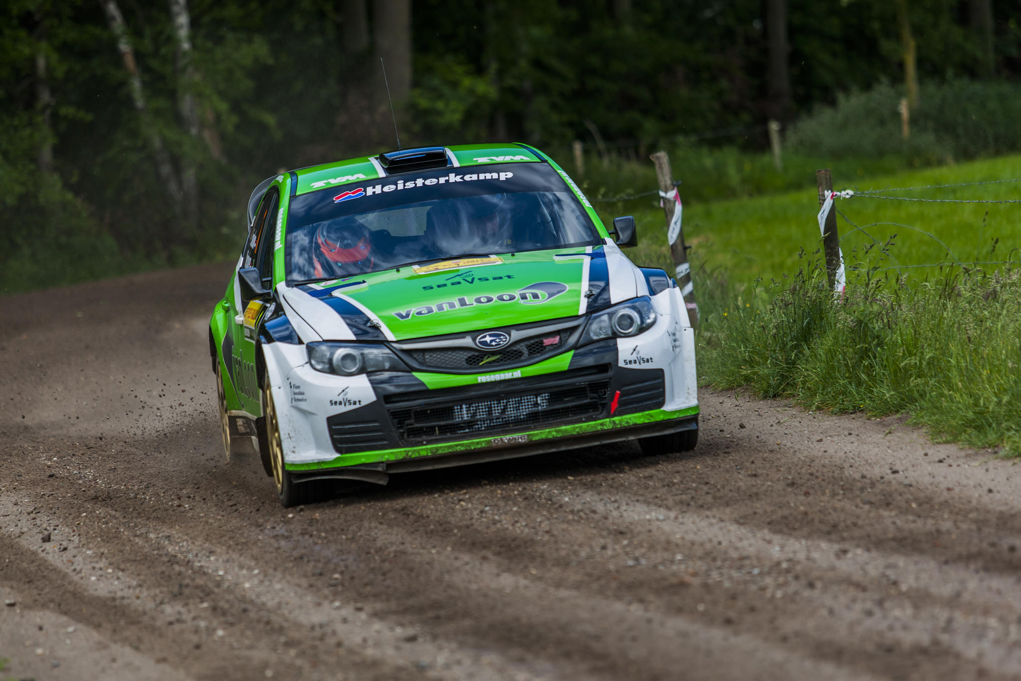 Van Loon gaat de strijd aan met de Nederlandse rallytop in Hellendoorn